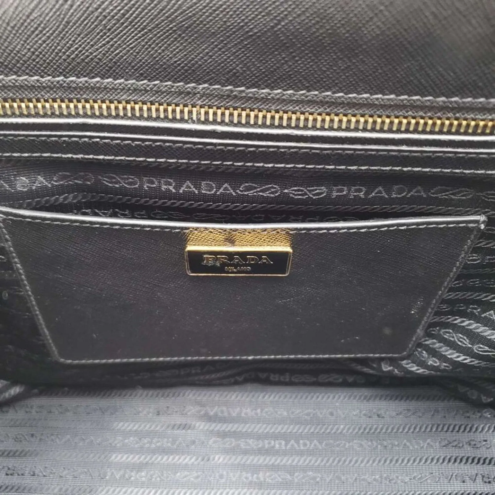 100% Authentic Prada Galleria Black Leather Shoulder Bag