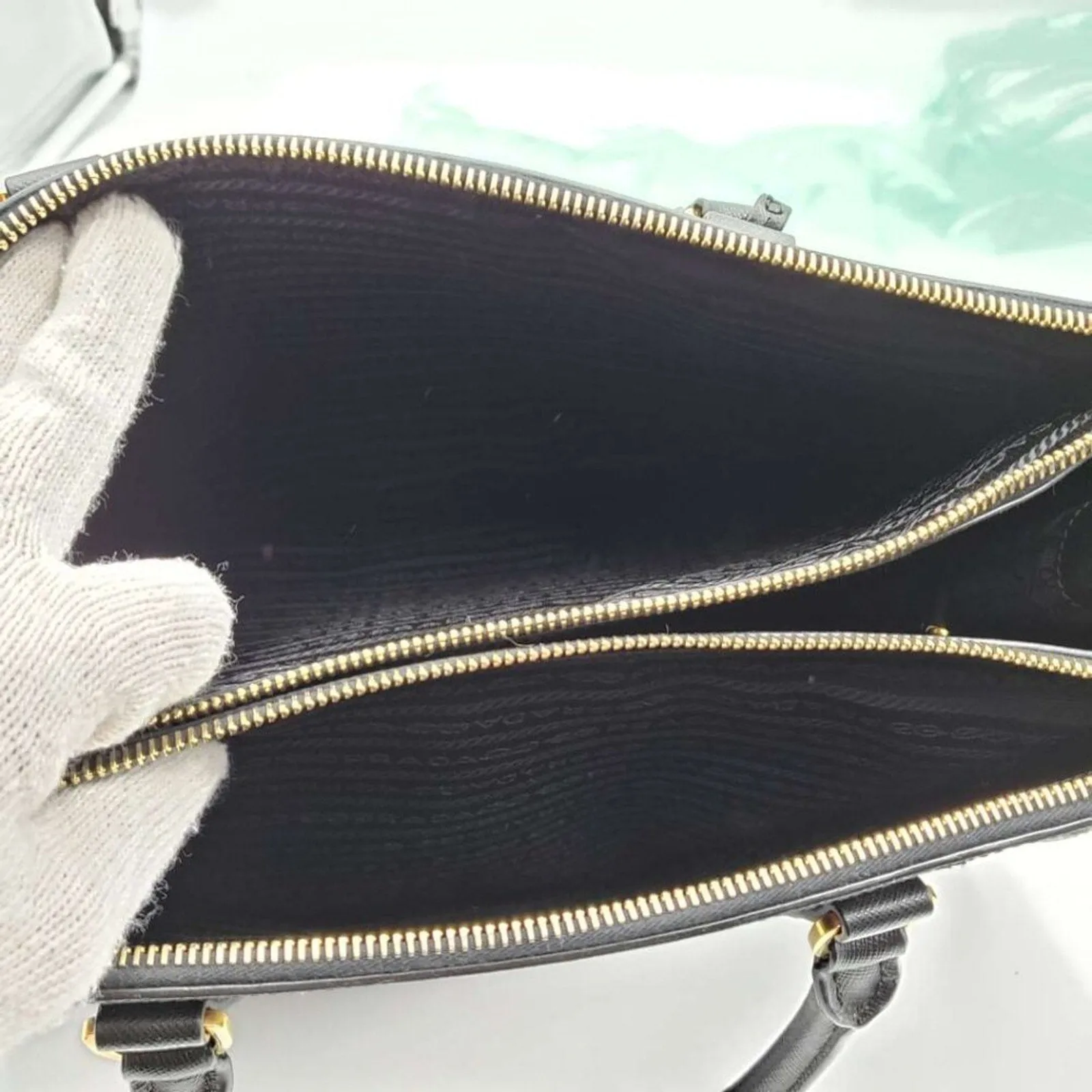 100% Authentic Prada Galleria Black Leather Shoulder Bag