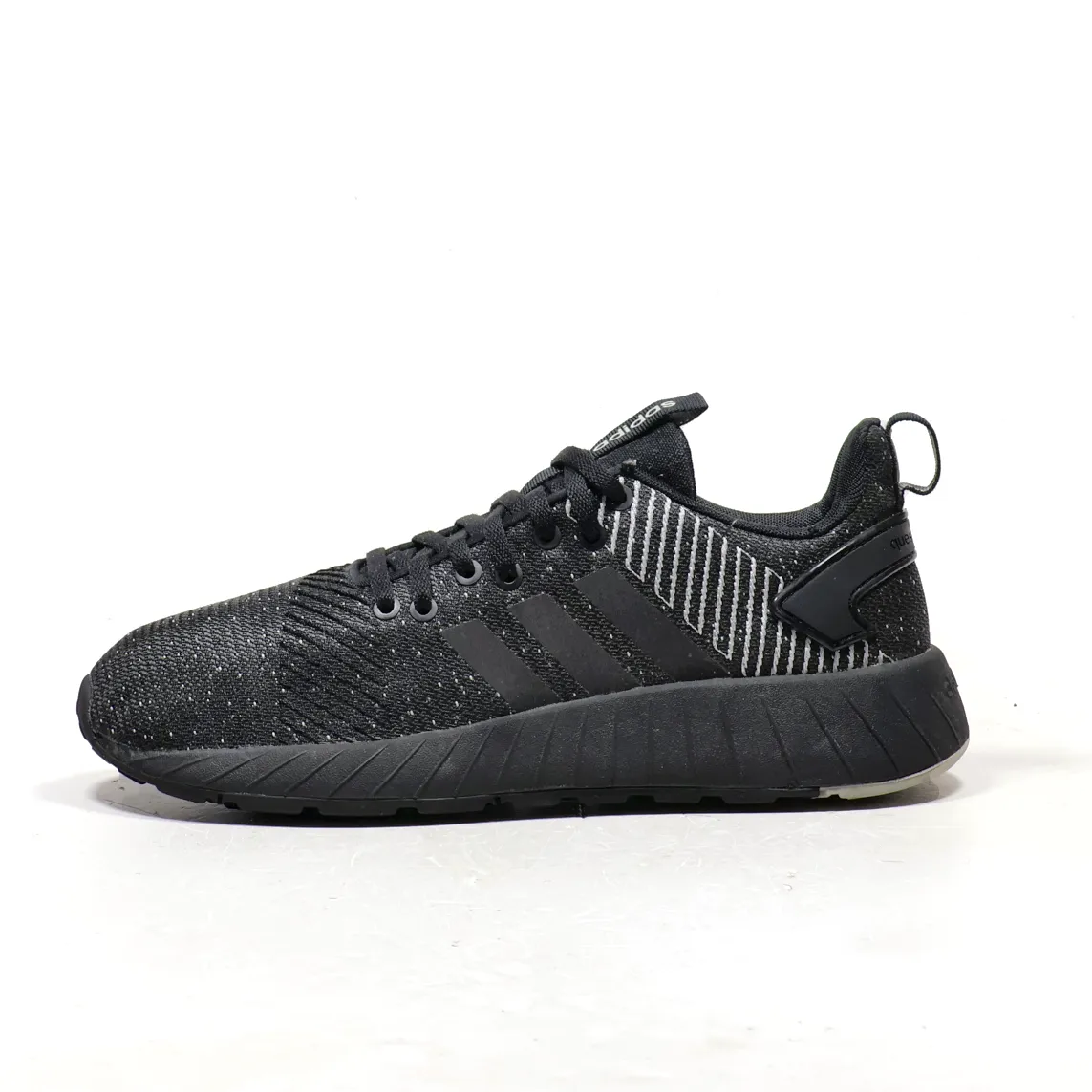 Adidas Questar Byd Sport Shoes Fabric Black Colour For Men