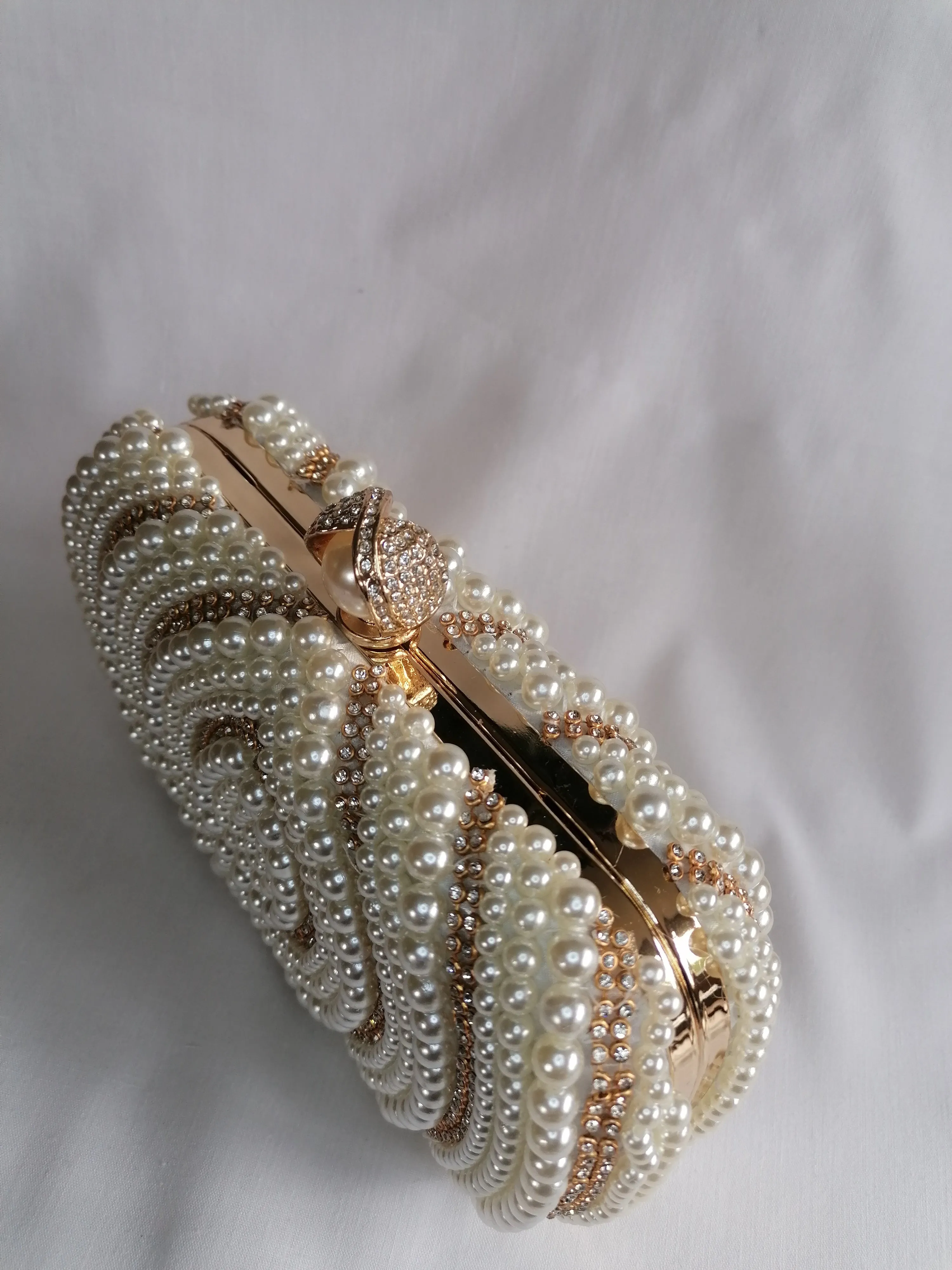 Belle Pearl Clutch Bag (Gold)