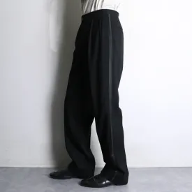 black color line design slacks