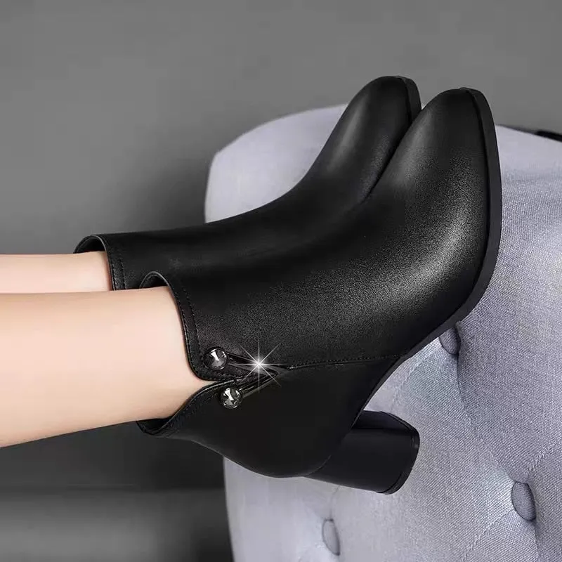 COMEMORE Smooth & Sleek Ankle Booty Shoes