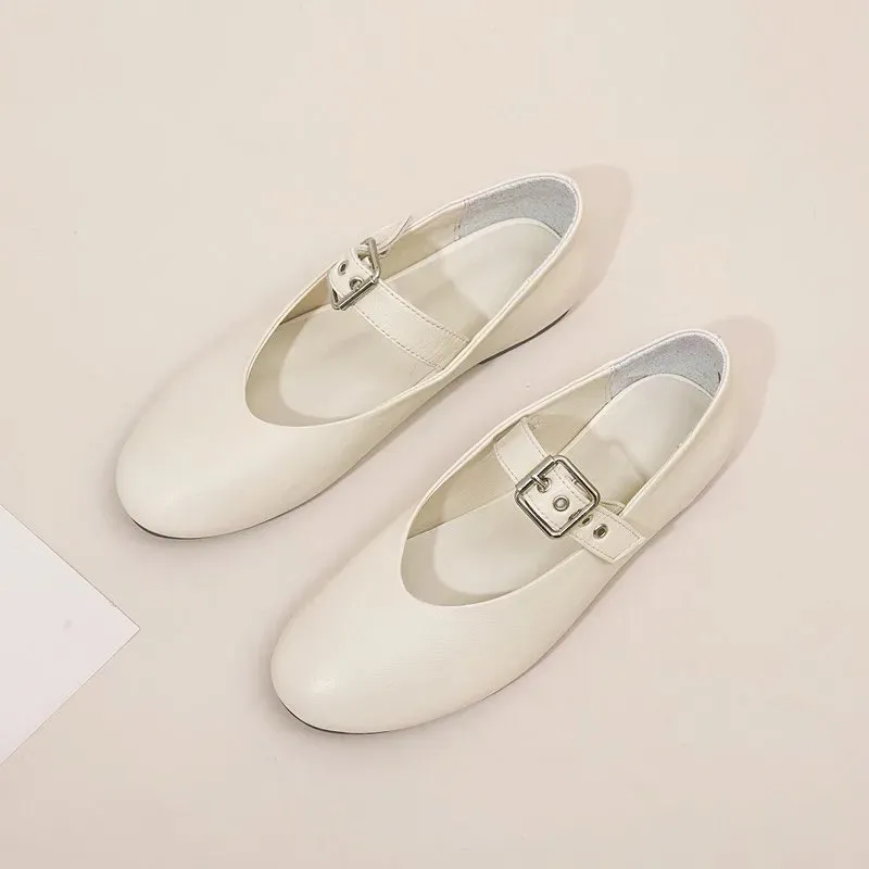 Crafted Women's Leather Ballet Flats. Women's shoes made of genuine leather