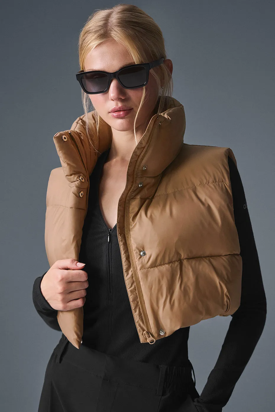 Cropped Gold Rush Puffer Vest - Toasted Almond