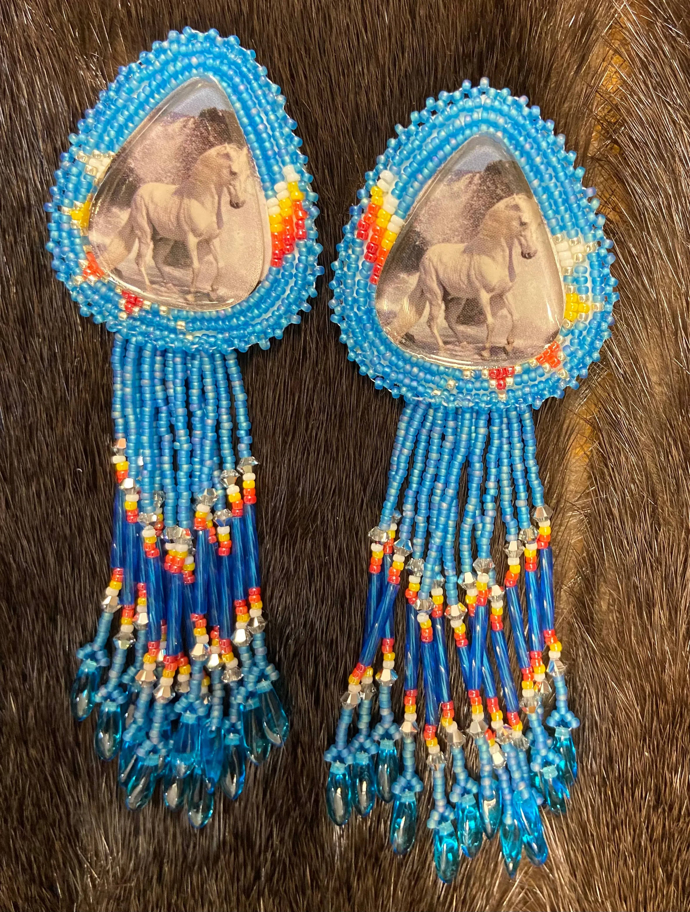 Earrings Strong Horse