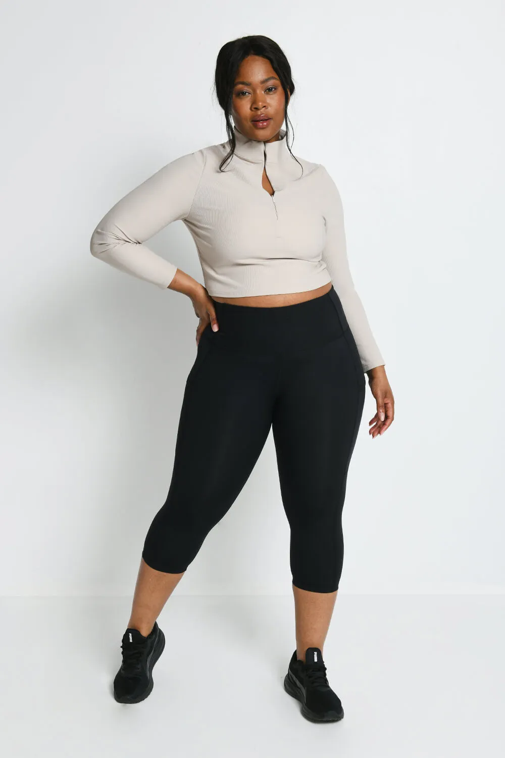 Energise Cropped High Waisted Gym Leggings - Midnight Black