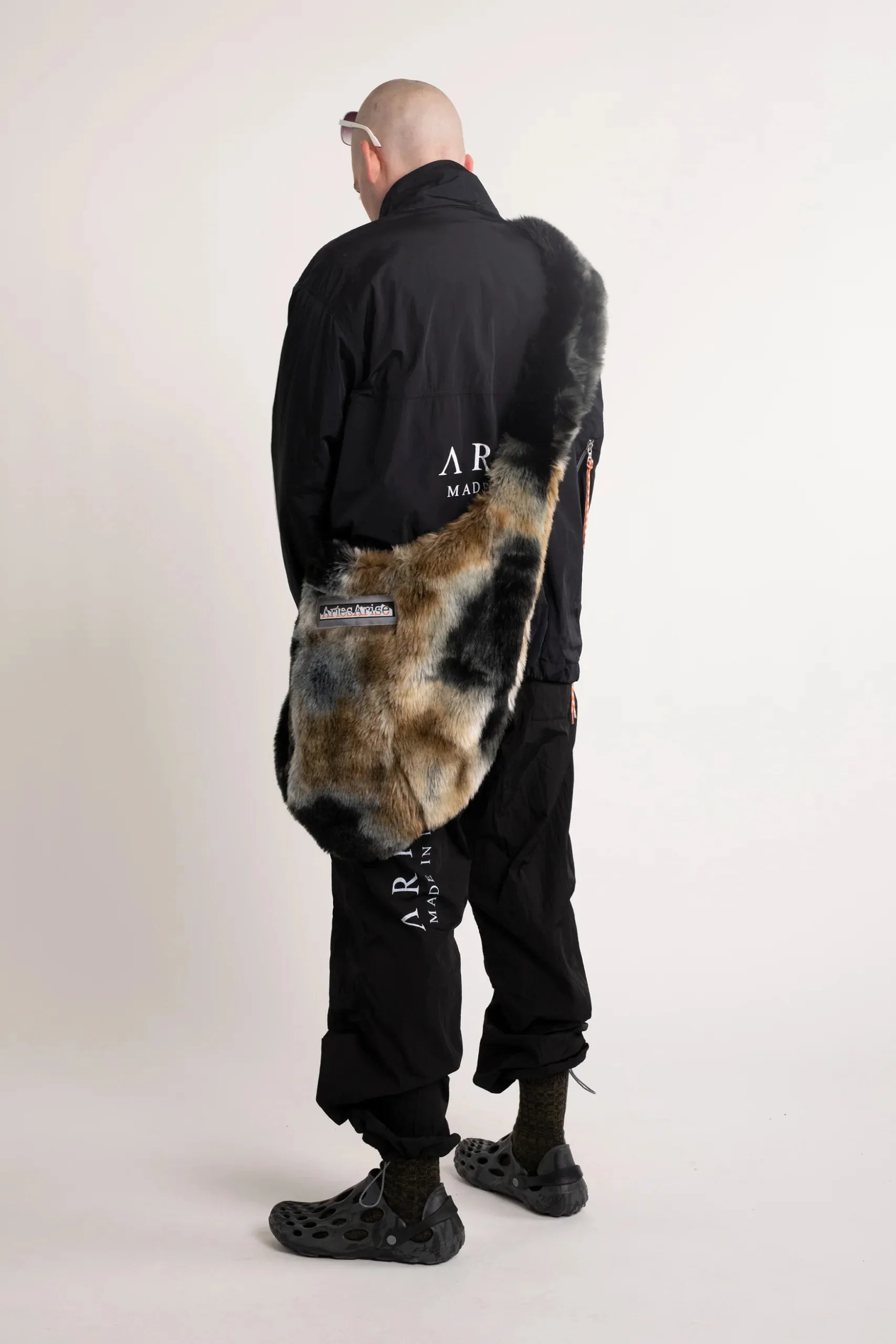 FUR / NYLON REVERSIBLE CAVE BAG / ARIES