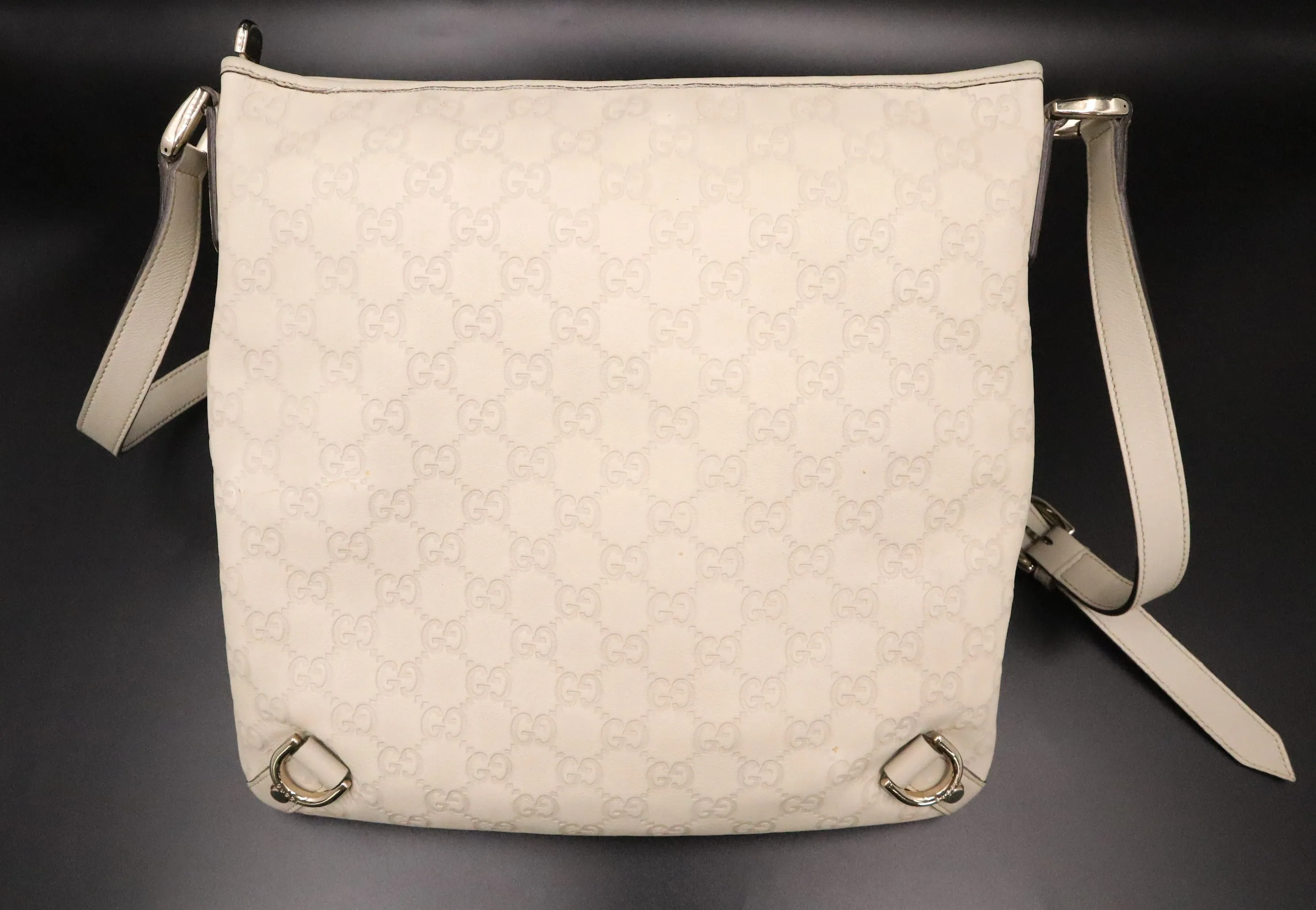 Gucci Crossbody in White Guccissima Leather