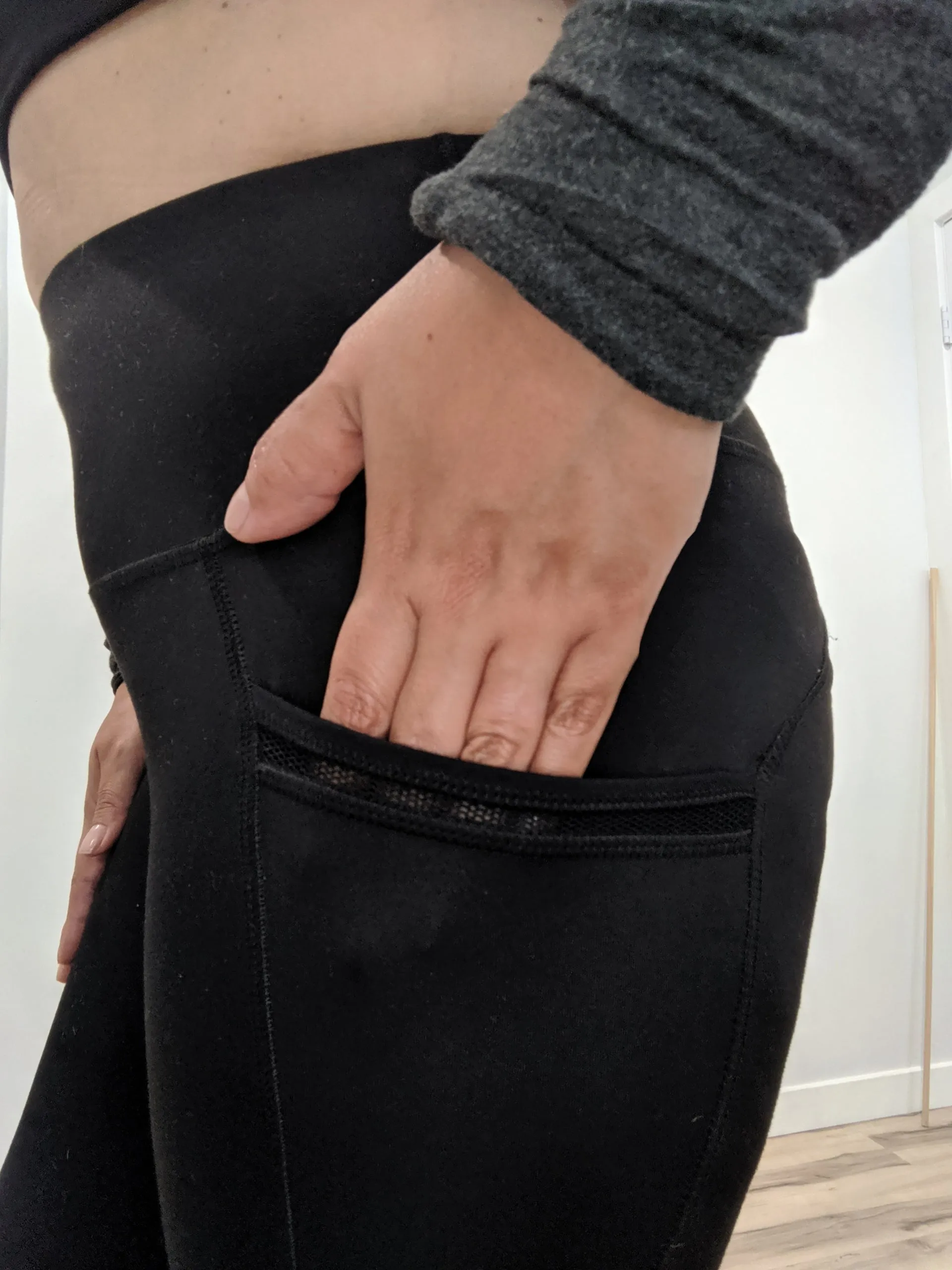 HIGH WAIST LEGGINGS