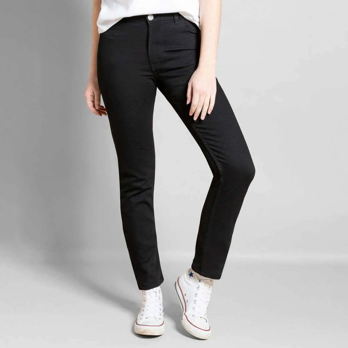 Jeans Julie confort noir taille haute coupe slim