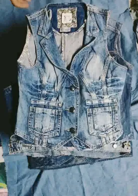 Ladies denim vest - 57 pieces