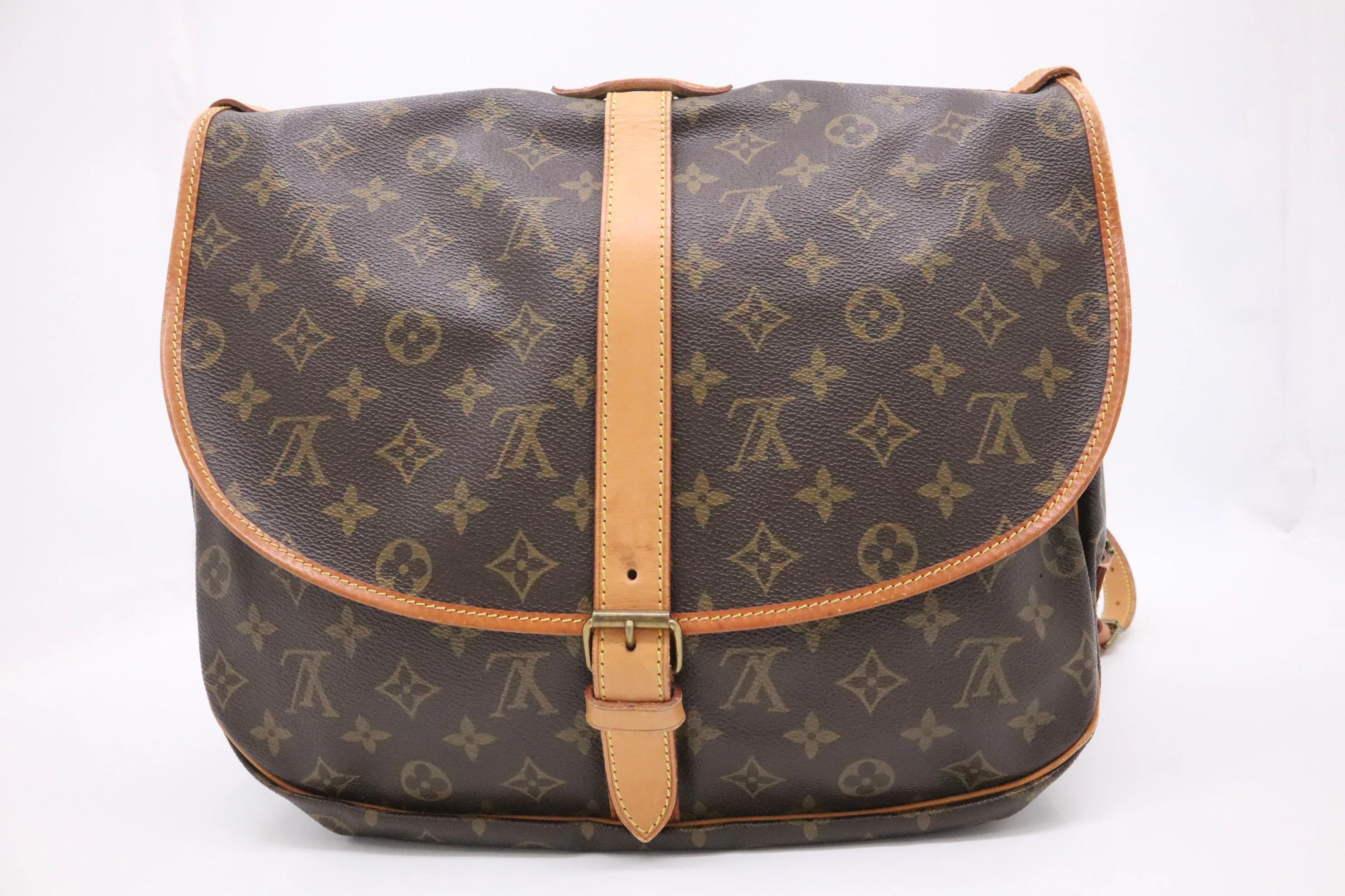 Louis Vuitton Saumur 35 in Monogram Canvas