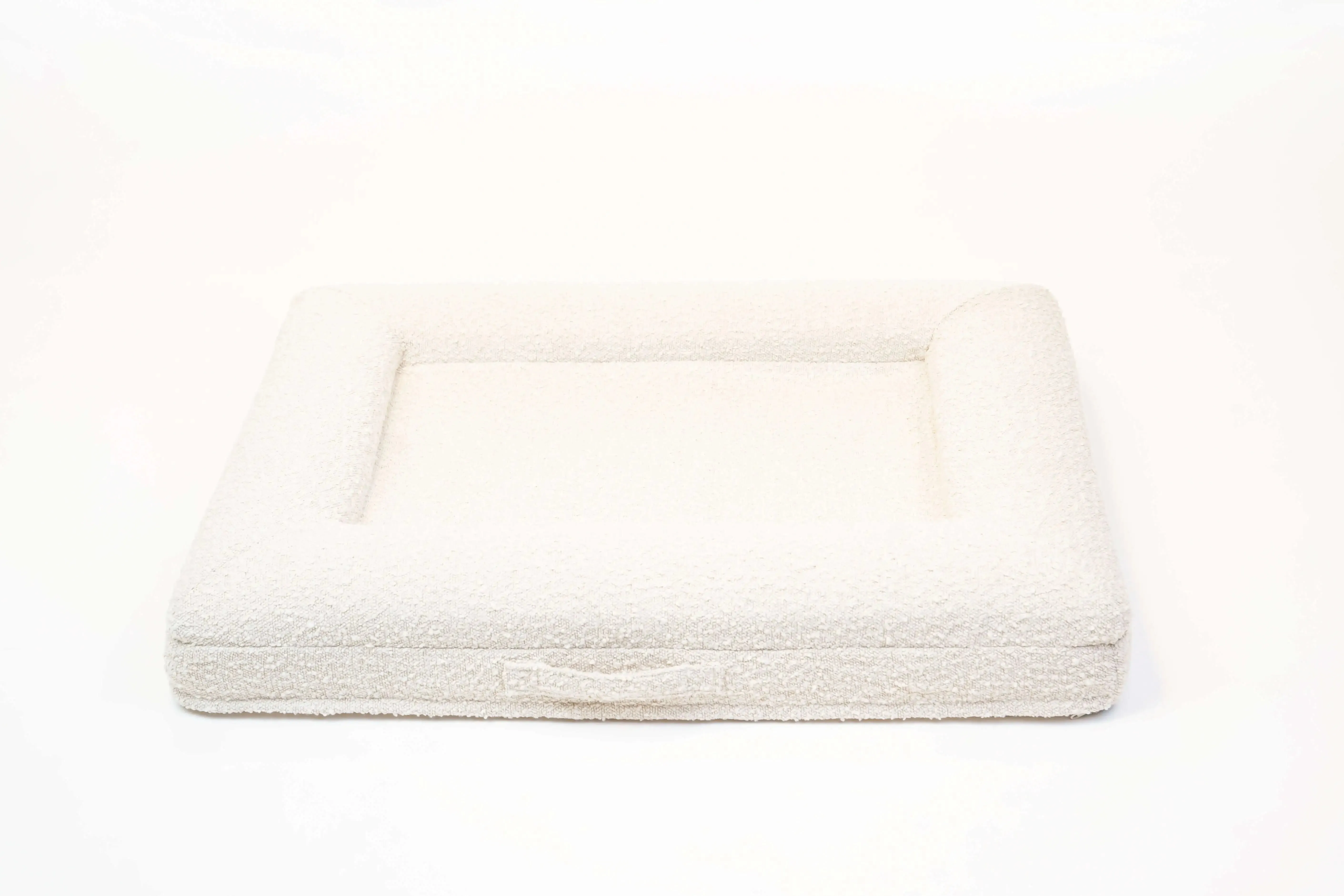 Medium Luxury Bouclé Orthopedic Bluewater Dog Bed (Cloud)