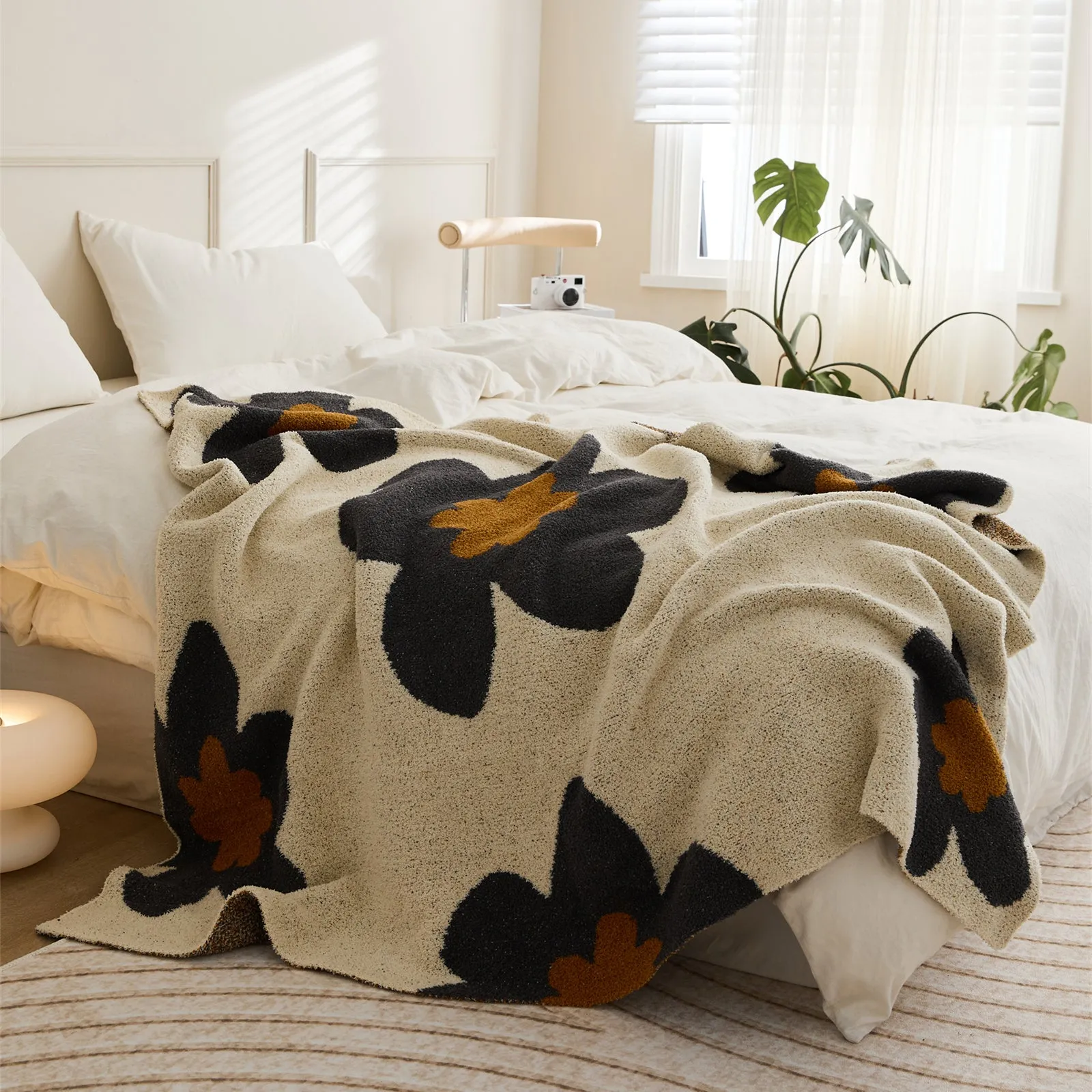 Microfiber Flower Throw-C