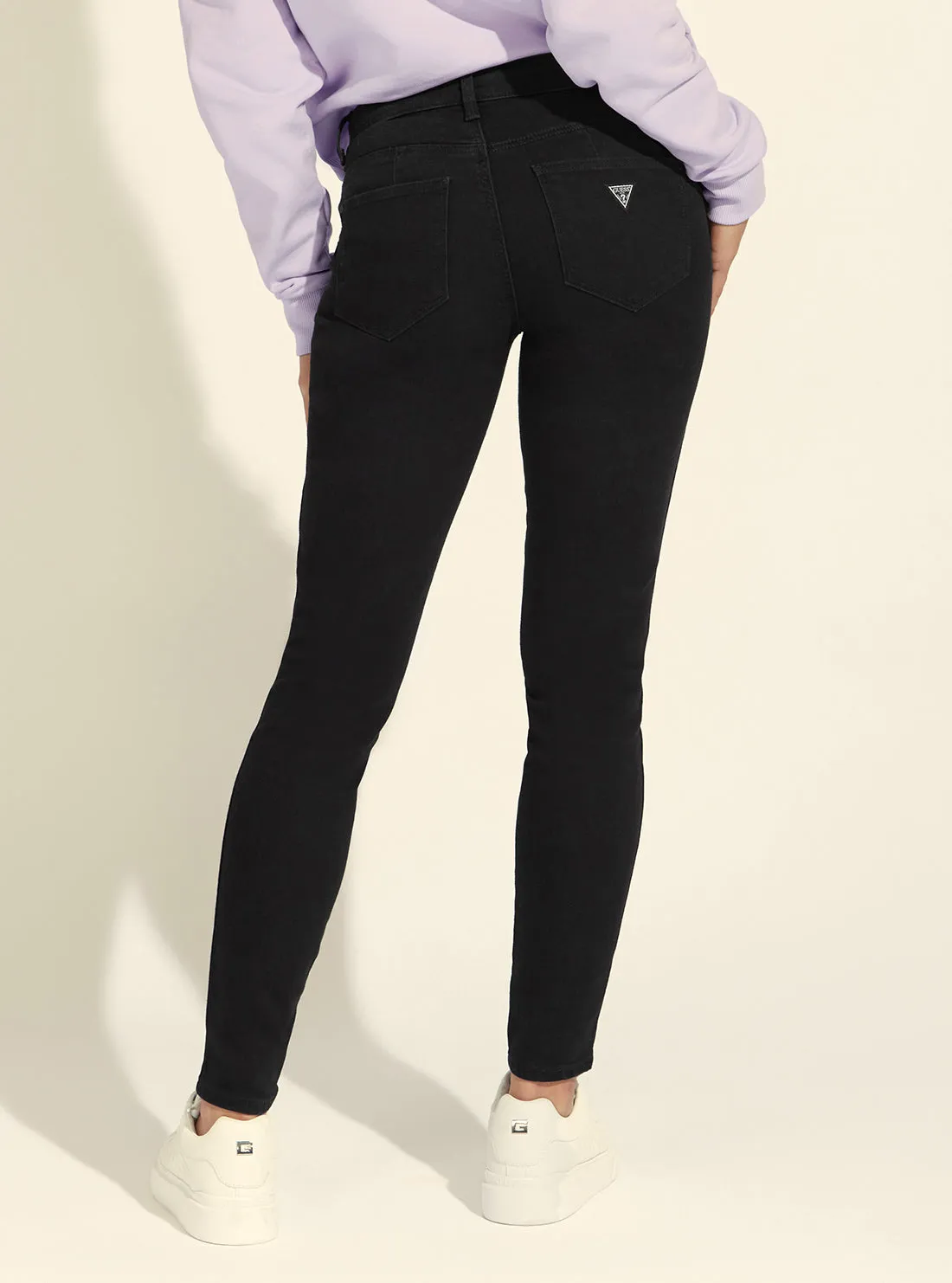 Mid-Rise Curve Skinny Denim Jeans in Black