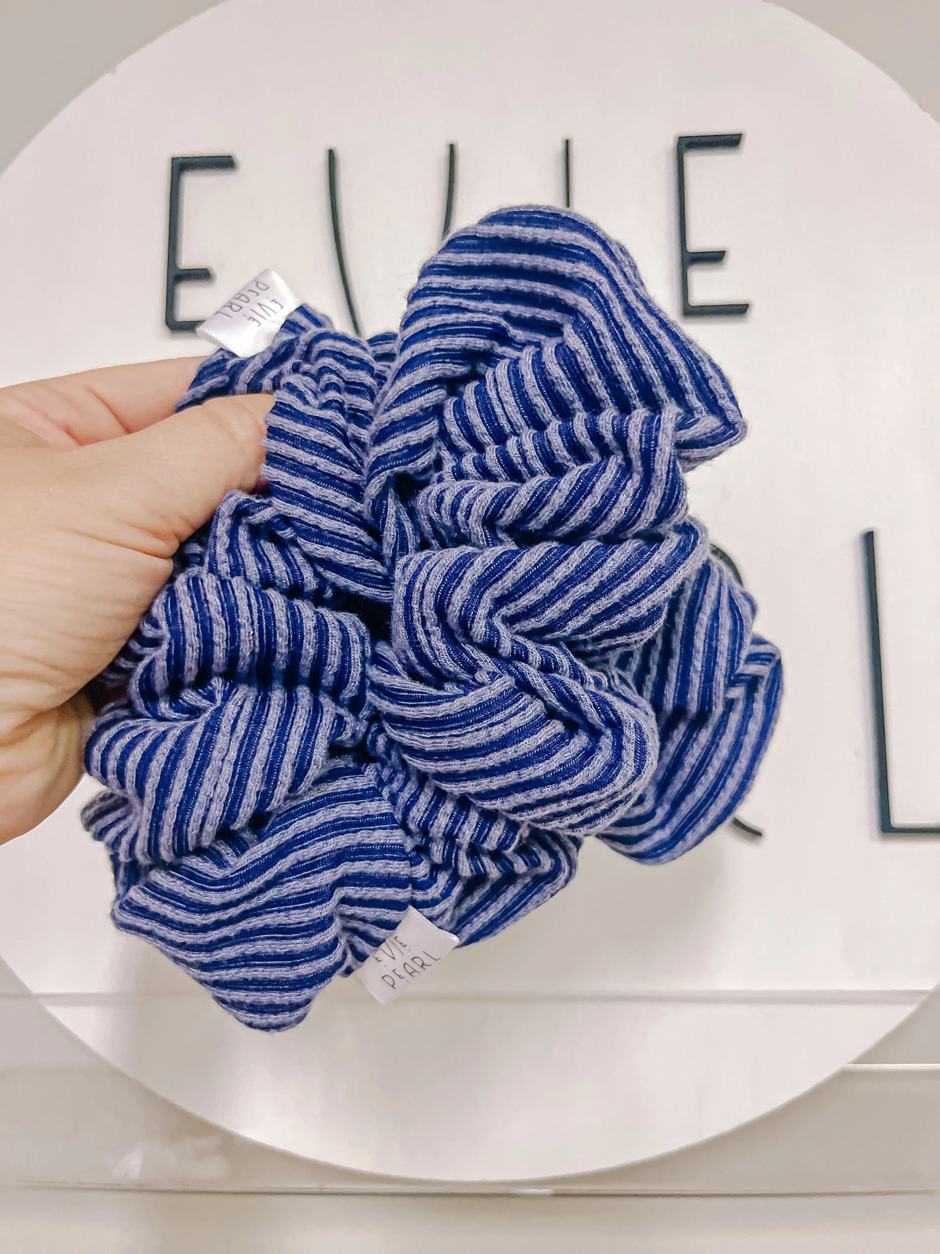 Navy Ribbed Oversized Scrunchy