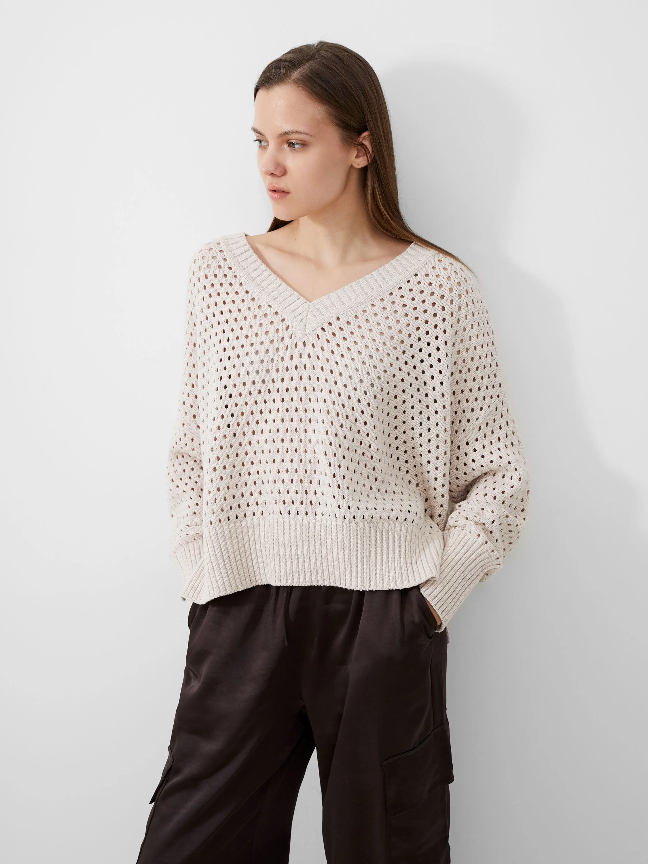 Nini Crochet V-Neck Jumper