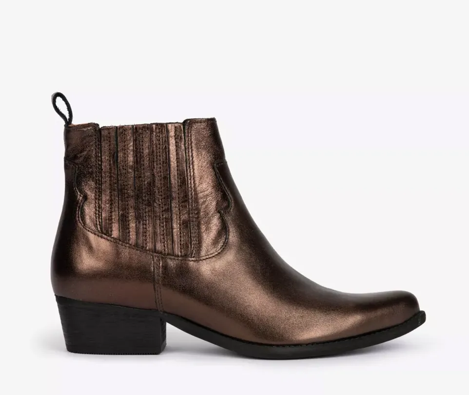 Penelope Chilvers Walnut Frontier Metallic Boot