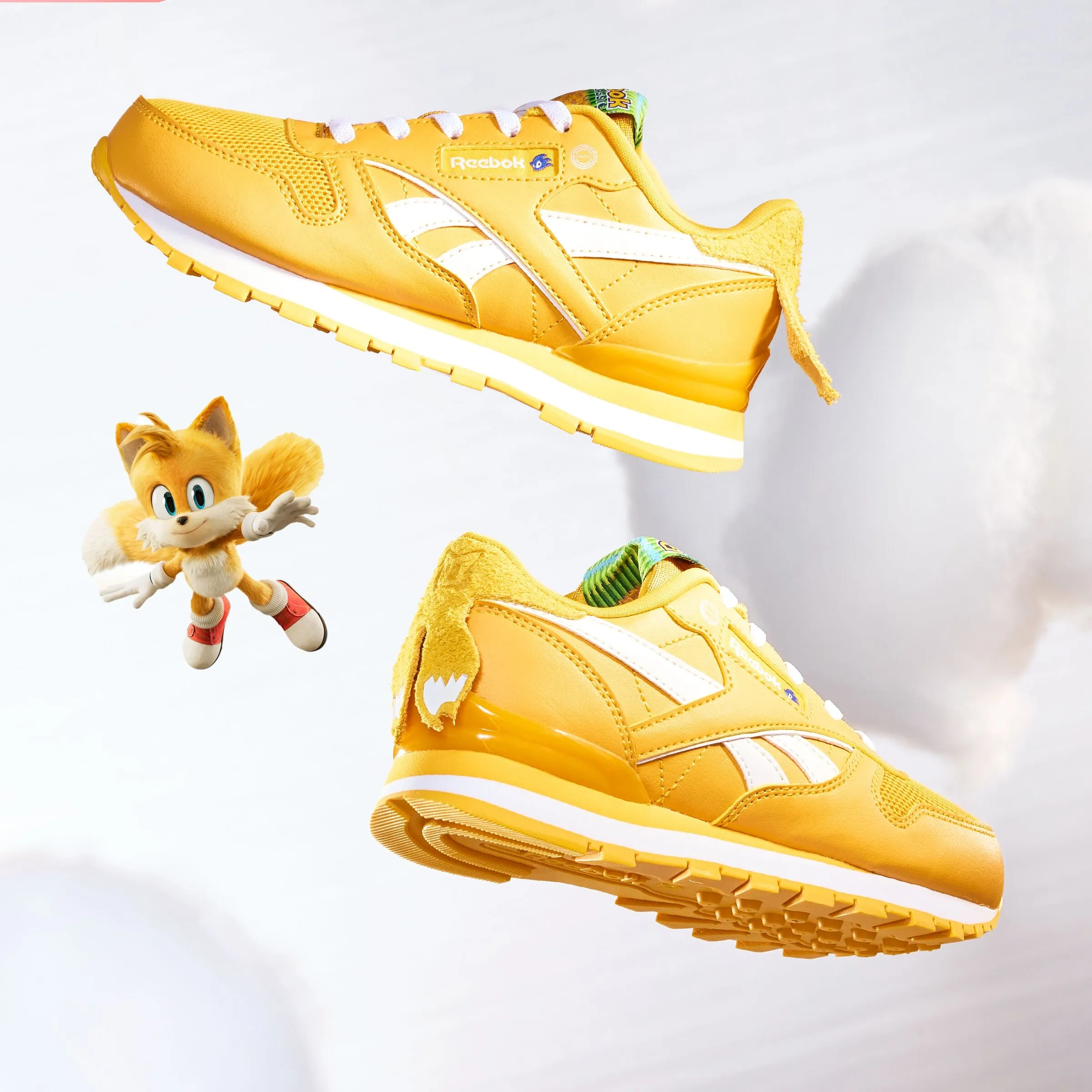 Reebok X Sonic Classic Leather Step 'n' Flash Shoes - Preschool Gold/White