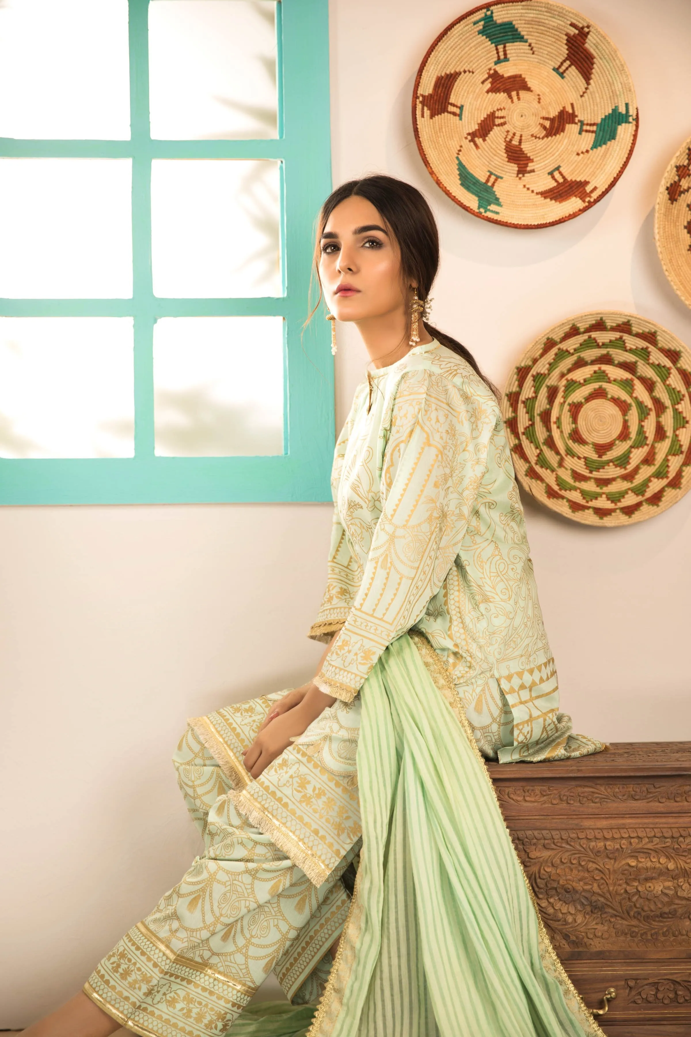 Sapphire Naqsh Dar Lawn Eid Collection Vol-V – Floral Door B