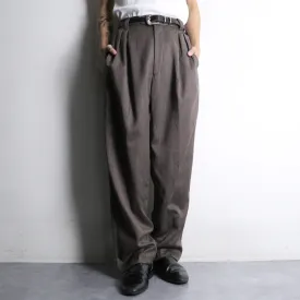 shiny brown2tuck tapered slacks