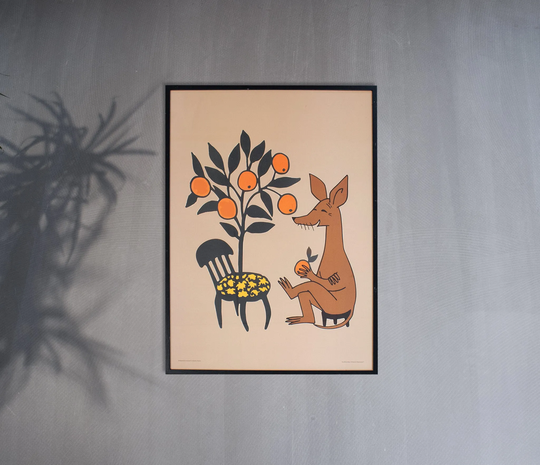 Sniffs Oranges Poster - Beige