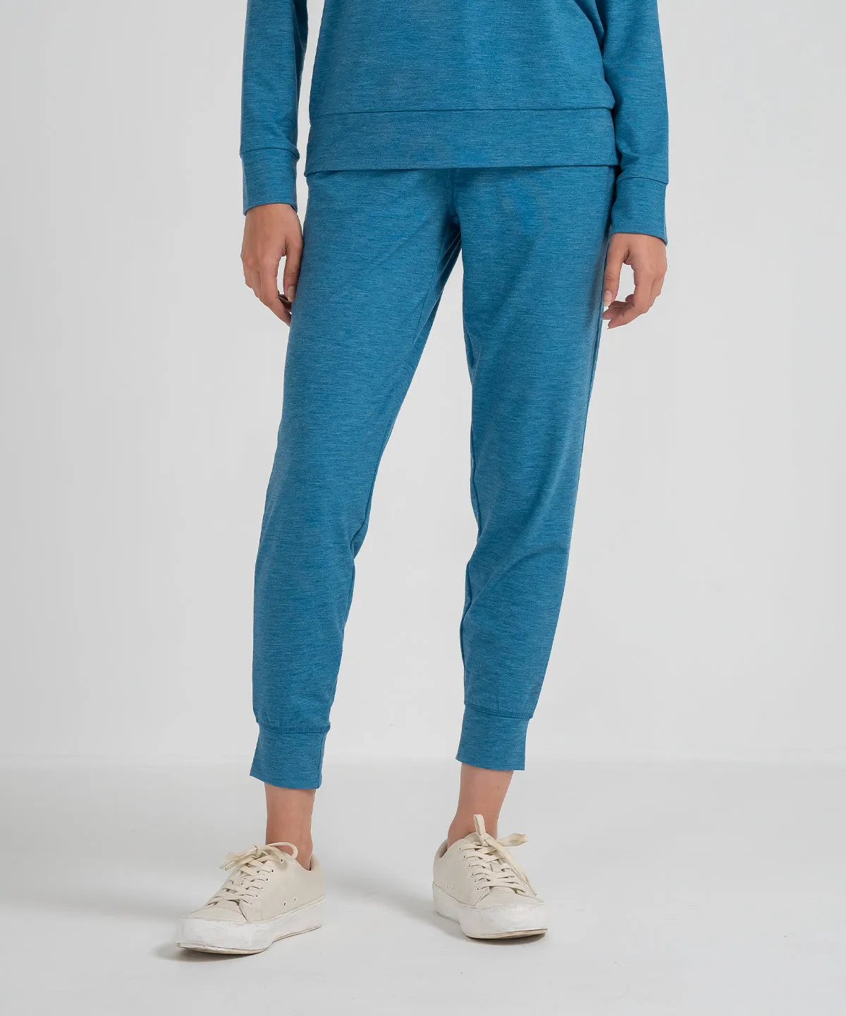 Women's LuxeLight Joggers